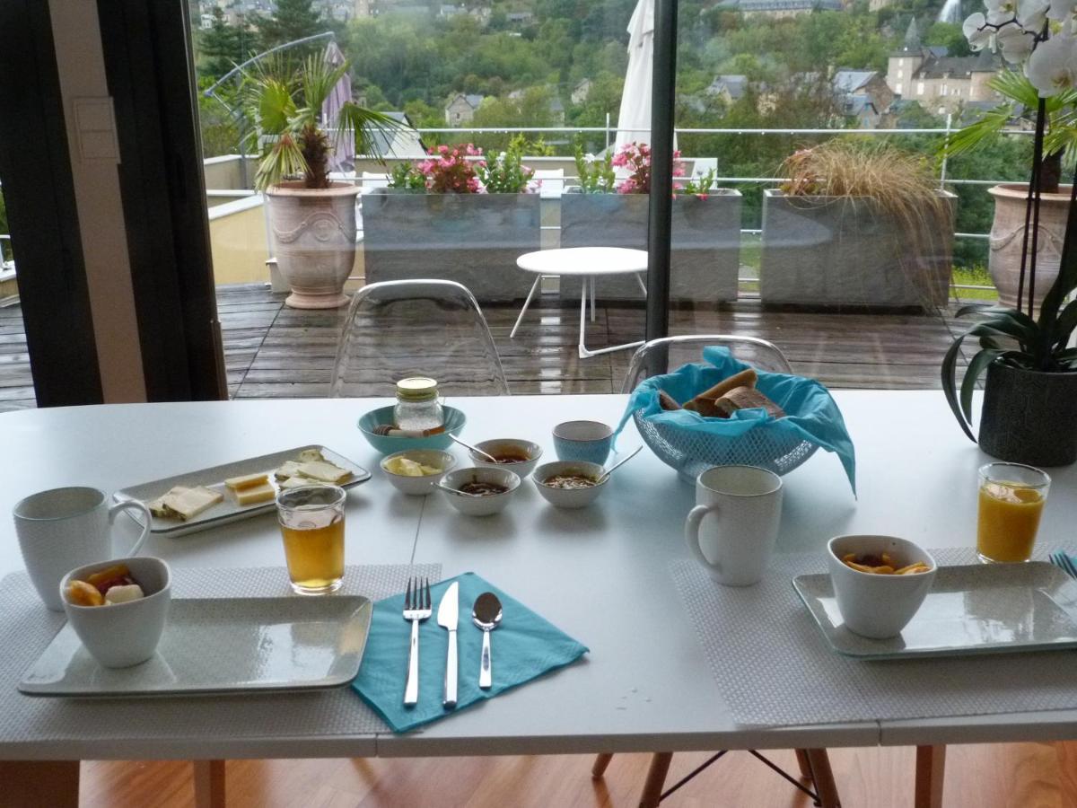 La Desirade Bed & Breakfast Salles-la-Source Exterior photo